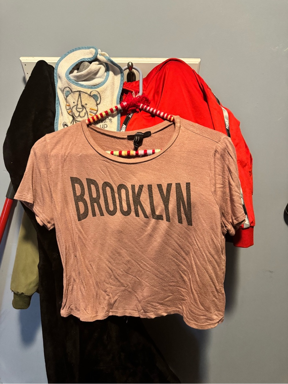 Forever 21 BROOKLYN crop top blush rust color